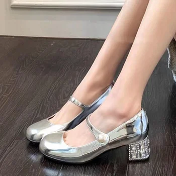 Корейская версия Женские туфли на высоком каблуке Mary Jane с бриллиантами на толстом каблуке 2023 Новая мода Простые универсальные туфли на среднем каблуке Серебряные туфли на высоком каблуке Весна  5