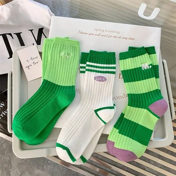 Носки Для женщин, новые модные повседневные хлопчатобумажные носки с буквенной вышивкой, женские дышащие зеленые трендовые Носки в полоску, прямая поставка  5