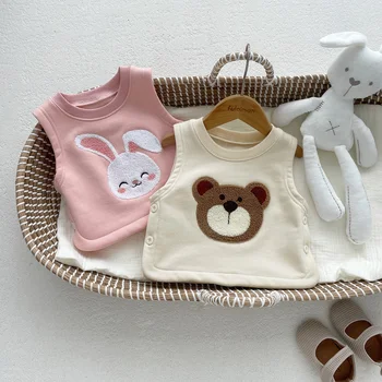 Осенняя одежда для маленьких девочек и мальчиков, хлопковый топ без рукавов с принтом Медведя и кролика, детская жилетка от 0 до 2 лет  10